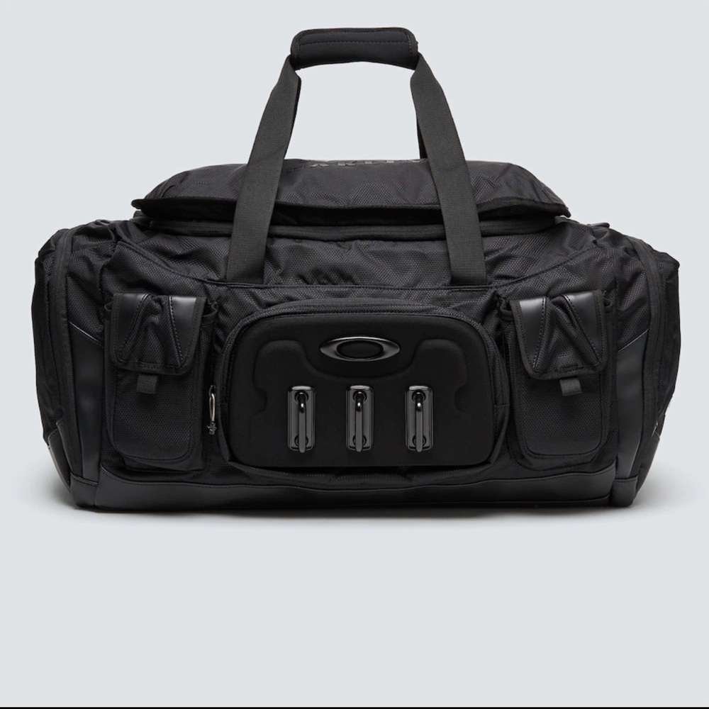 Oakley NWT Kitchen sink duffle bag